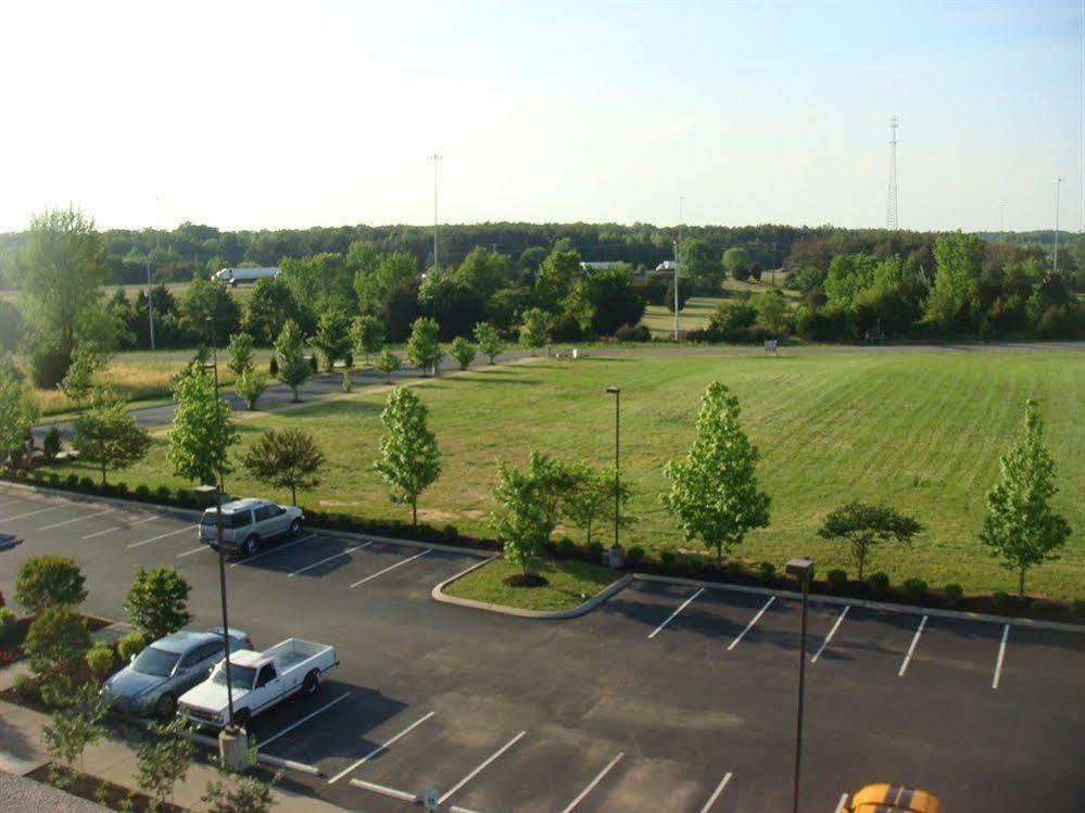 Hampton Hotel 3*